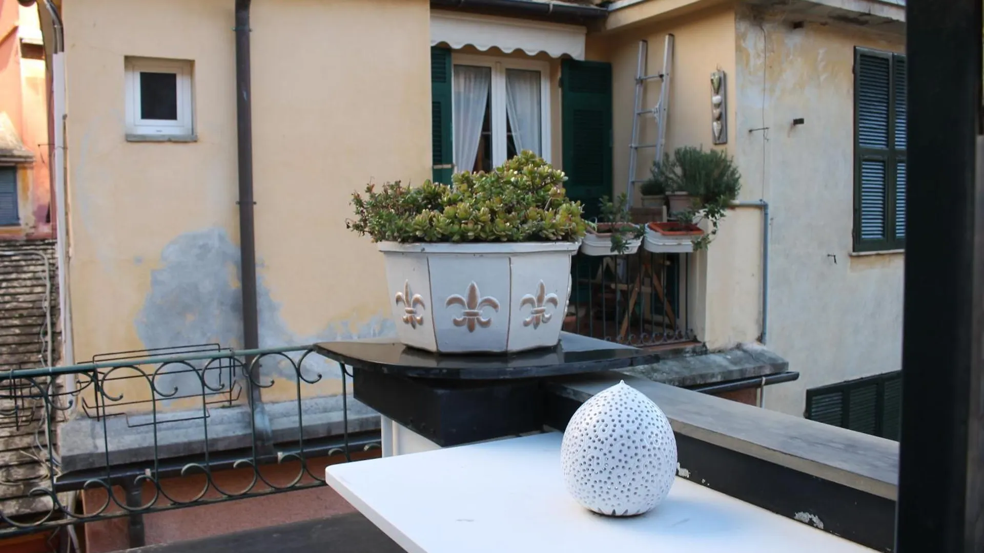 Portofino'S Cozy Terrace Apartment